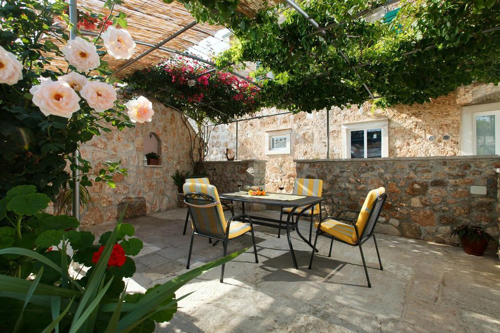 Apartments Obala Bol Zewnętrze zdjęcie